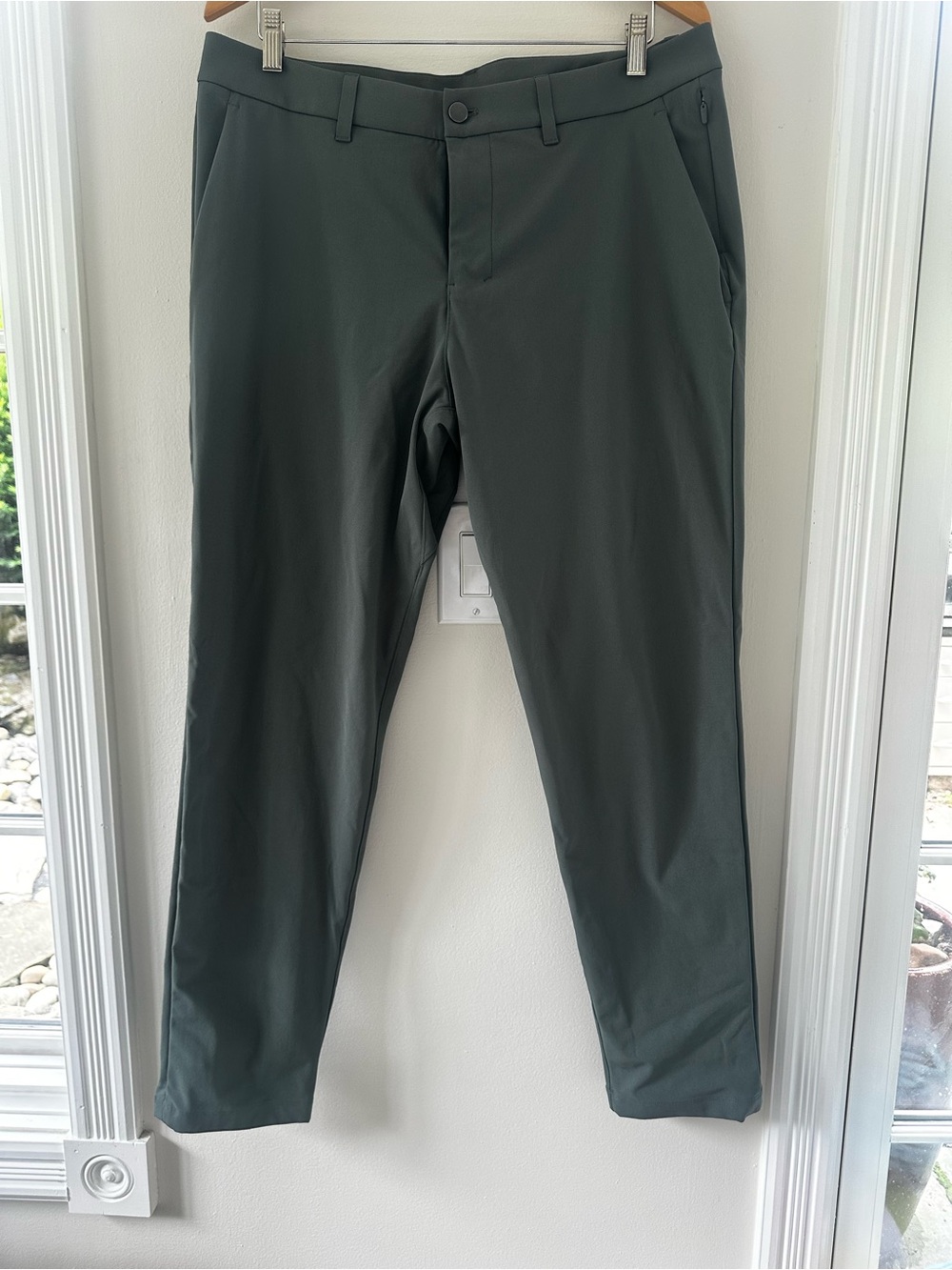 lululemon athletica Men's Slim Chino Pants in Dark Green